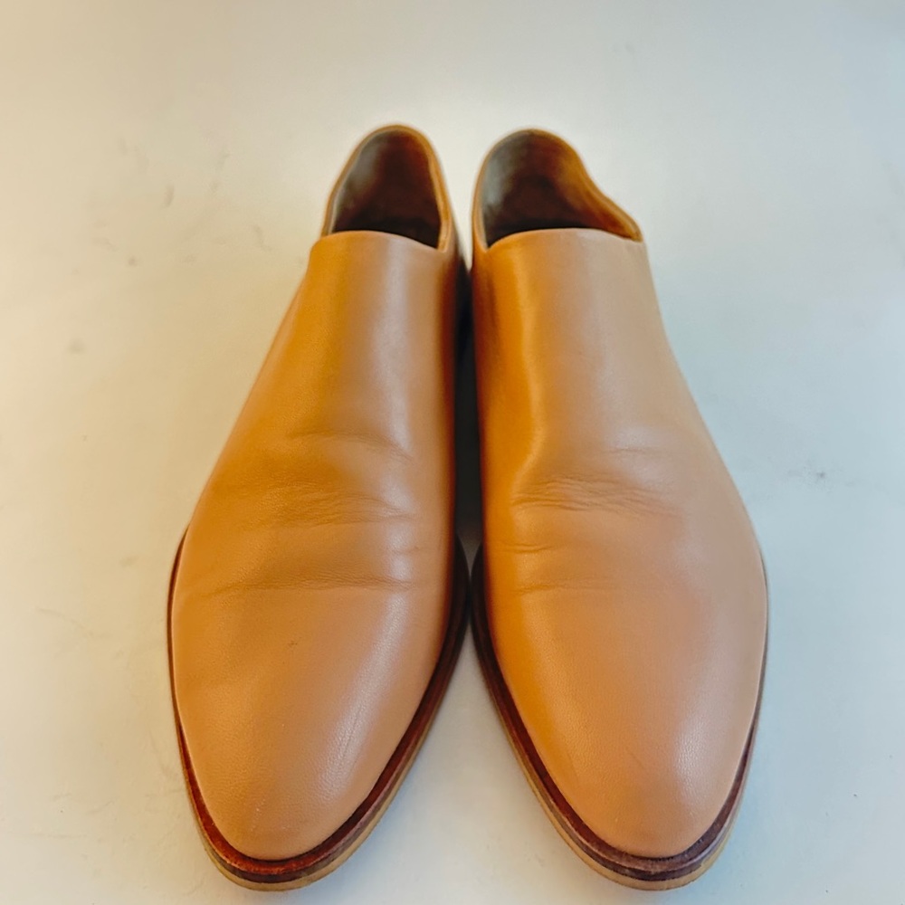 Women’s Tan Leather Slip-On Shoes Everlane